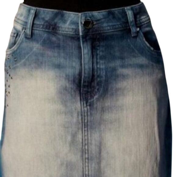 Cache Denim Rhinestone Metal Stud Skirt Slight Distress Stretch New $98 NWT - Picture 5 of 6